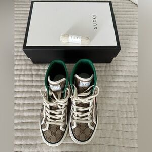 Gucci high top sneakers sz 35.5